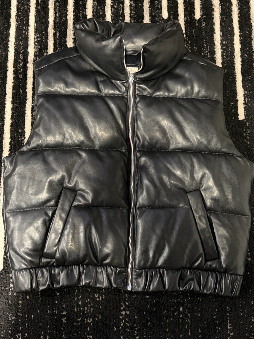 Abercrombie & Fitch Black Puffer Vest